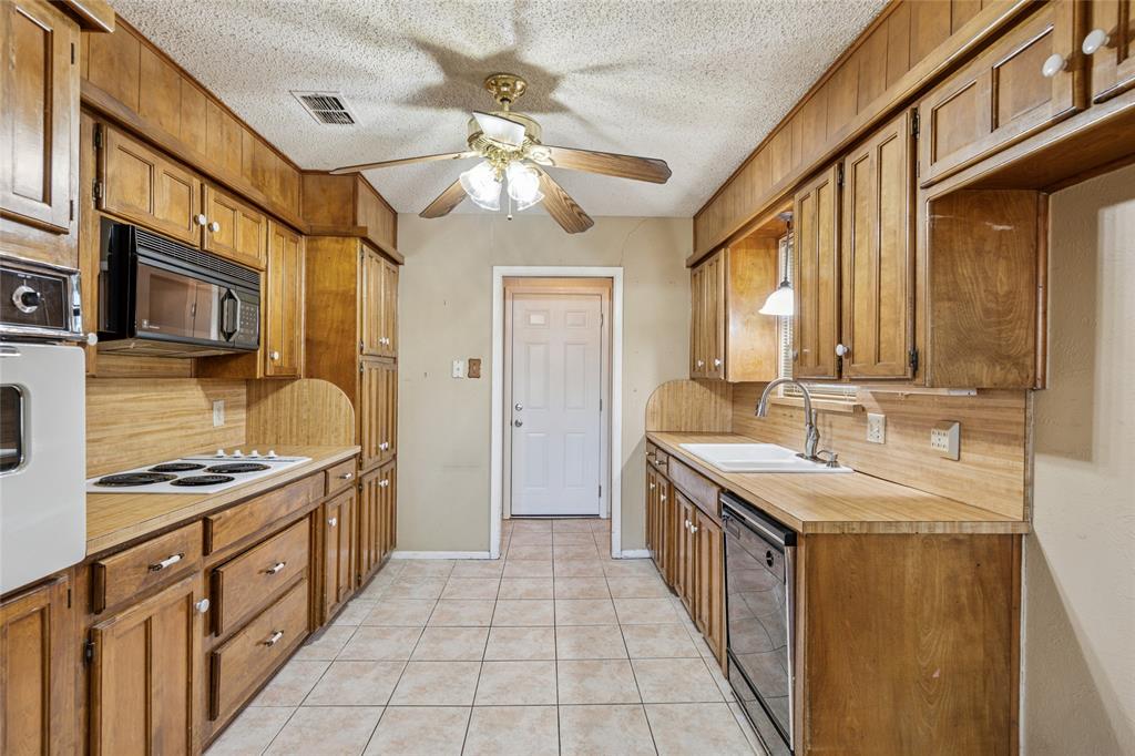 712 Springwood Drive