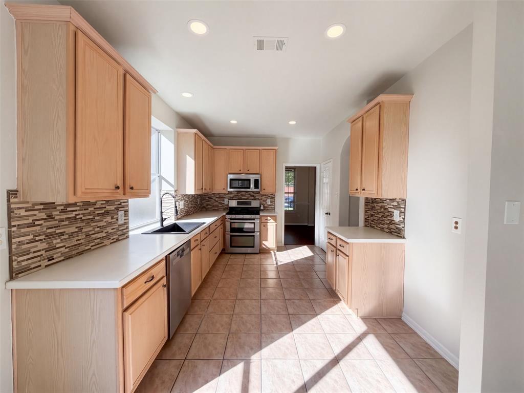 6208 Branchwood Trail