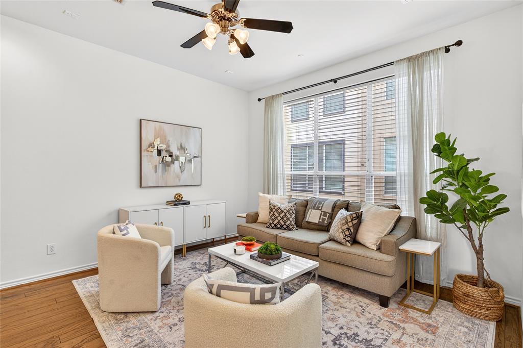 Kensington Court Condos Bldg 2 - Residential