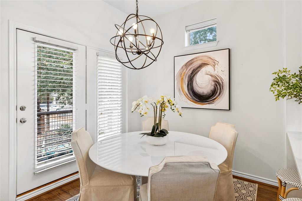 Kensington Court Condos Bldg 2 - Residential