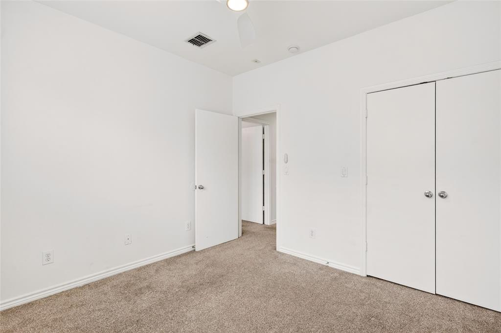 Kensington Court Condos Bldg 2 - Residential