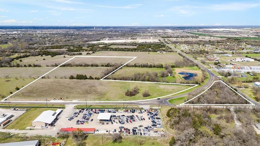 Prime property for development.  No city taxes. Located in Melissa's ETJ.  Approximate location is Milrany, also known as FM 2933 and CR 412. No zoning.  The fast-growing town of Melissa supports a variety of uses, including residential, commercial, and mixed-use developments, offering multiple development options. It's in close proximity to schools, parks, and local amenities.