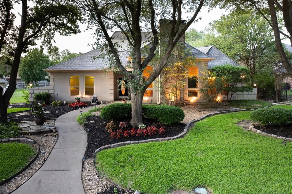 Photo of 1450 Meandering Way, Rockwall, TX 75087 (MLS # 21239999)