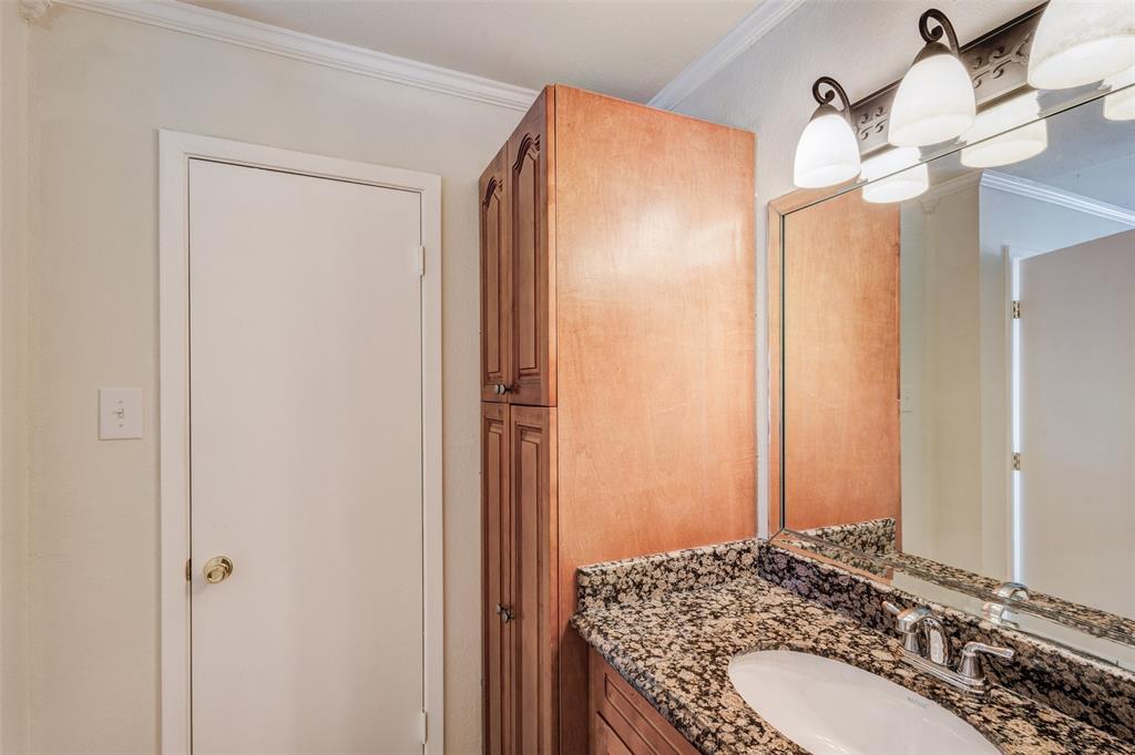 Cedar Creek Twnhms - Residential