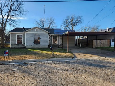 523 Richardson Street Jacksboro TX 76458