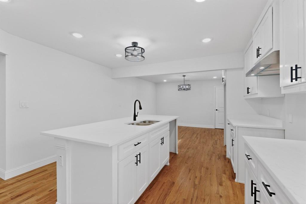 2534 Millermore Street