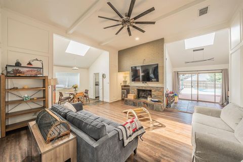 Photo of 2147 San Simeon, Carrollton, TX 75006 (MLS # 21255514)