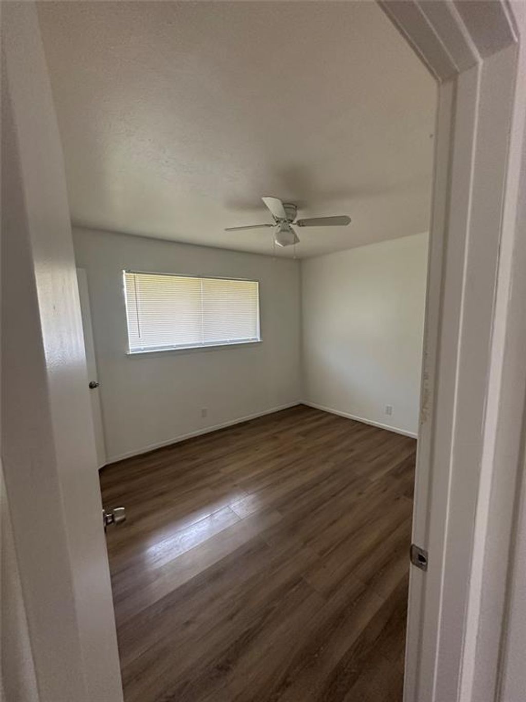Photo of 907 Broadway Avenue #23, Euless, TX 76040 (MLS # 21265392)