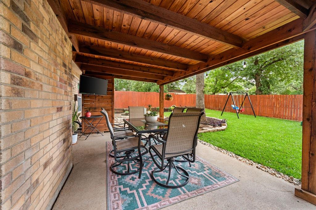 3220 Meadow Wood Lane