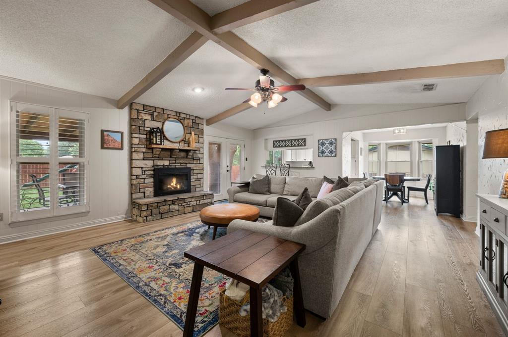 3220 Meadow Wood Lane