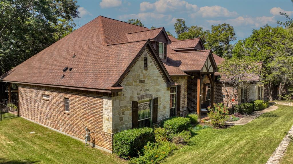 127 Cedar Bluff Court