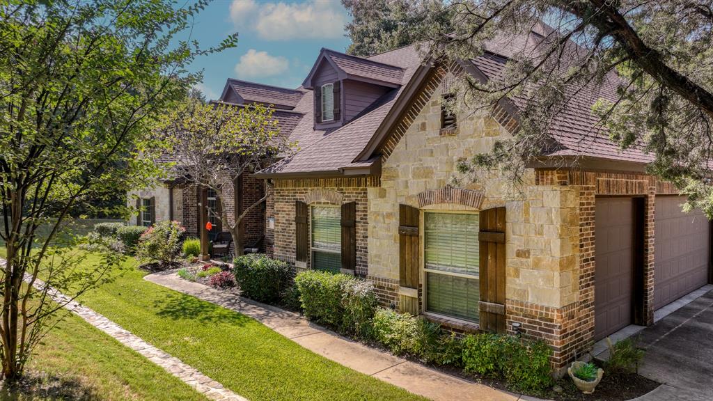 127 Cedar Bluff Court