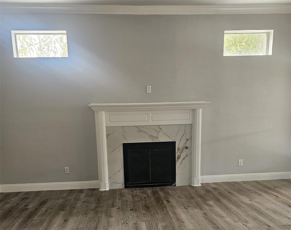 1601 VILLAGE Trail