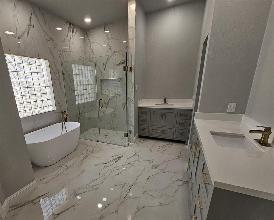 1601 VILLAGE Trail