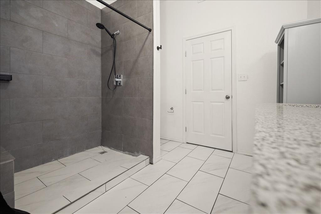 Huckleberry Hill #5 - Residential