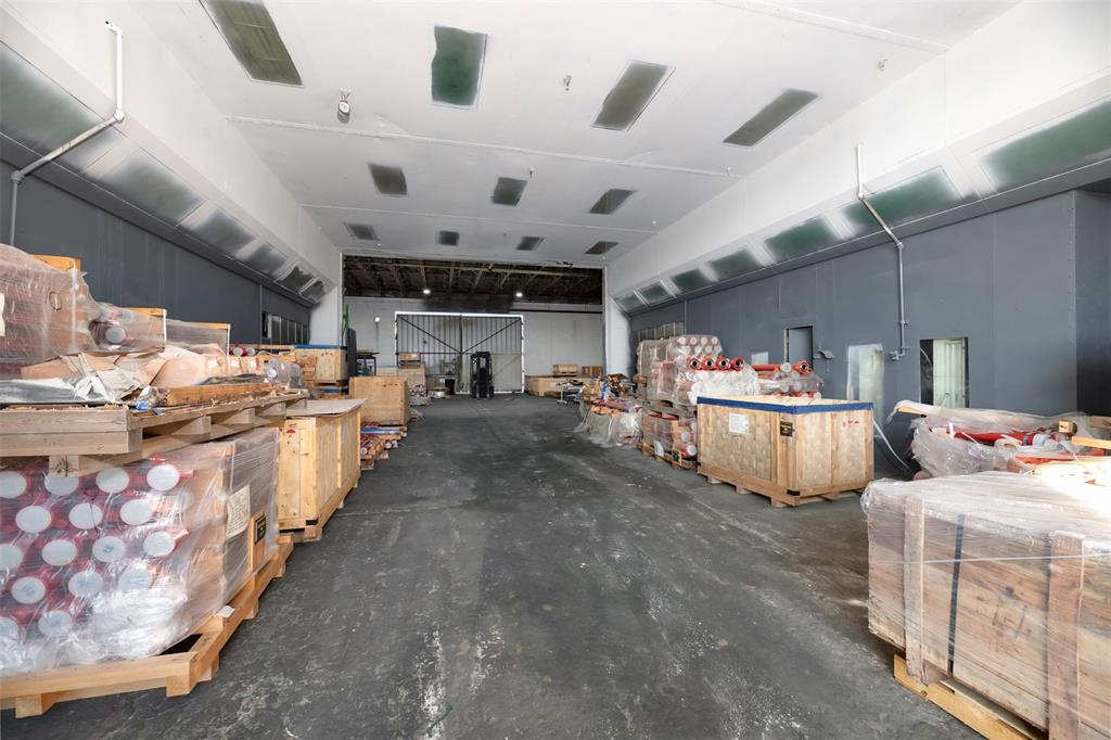 Wolters 500 Ind Add - Commercial Sale