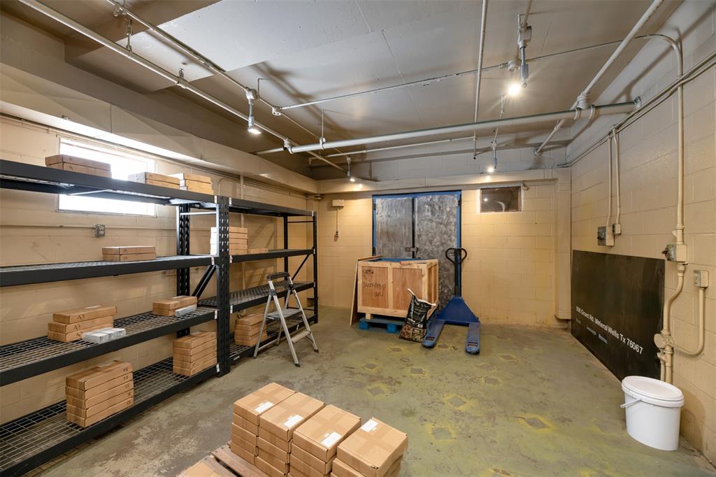 Wolters 500 Ind Add - Commercial Sale