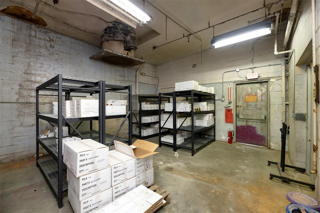 Wolters 500 Ind Add - Commercial Sale