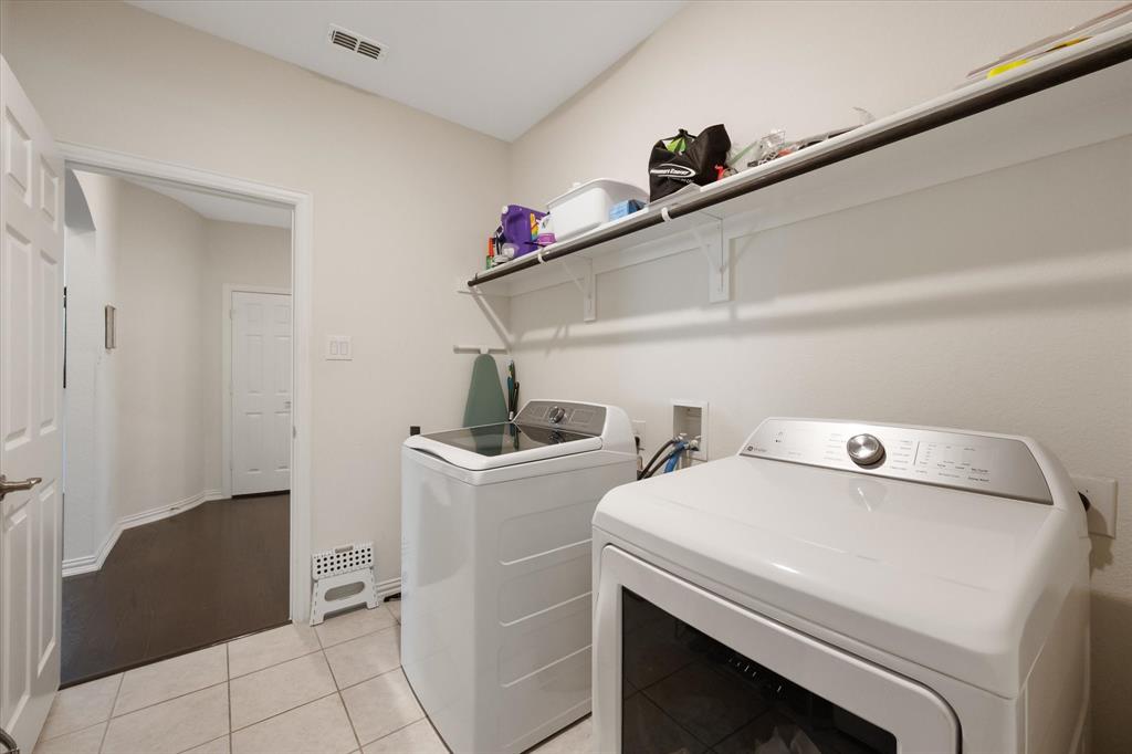 Woods Red Oak-Ph 2 - Residential