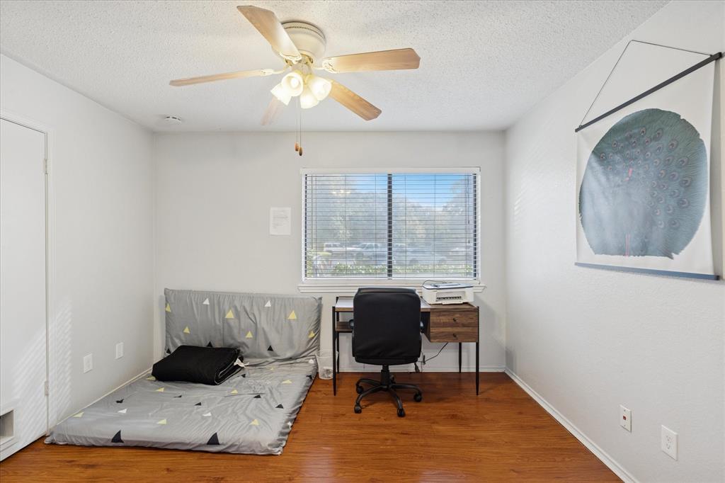 Arlington Oaks Condo - Residential