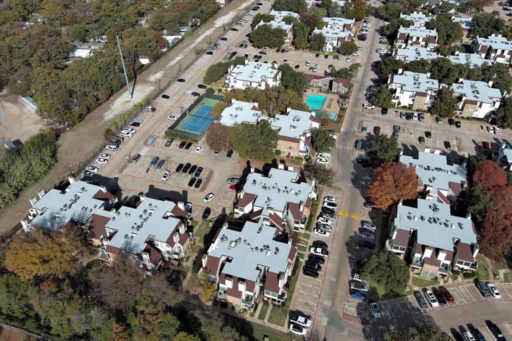 Arlington Oaks Condo - Residential