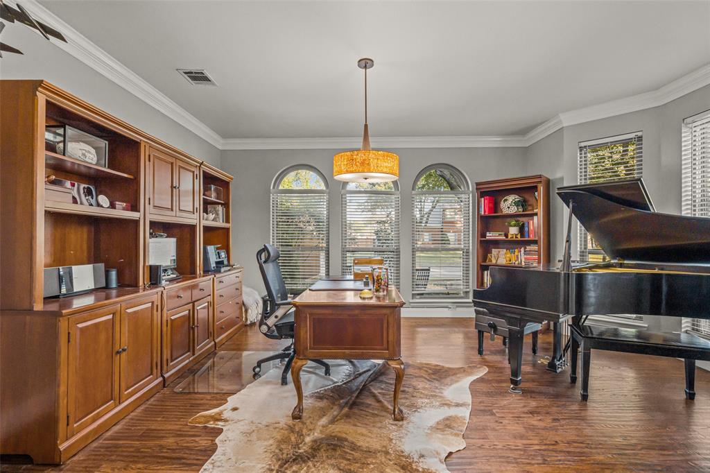 109 Churchill Circle