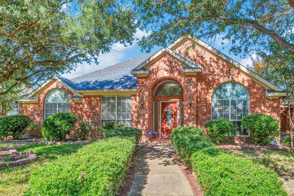 1303 Hillcrest Drive