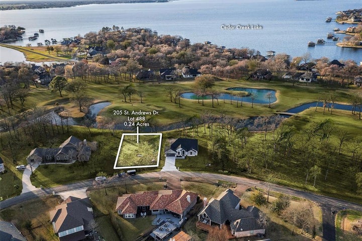 Photo 1 of 15 — 205 Saint Andrews Drive, Mabank, TX 75156