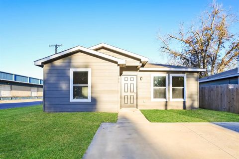 700 E Pecan Avenue Waco TX 76704