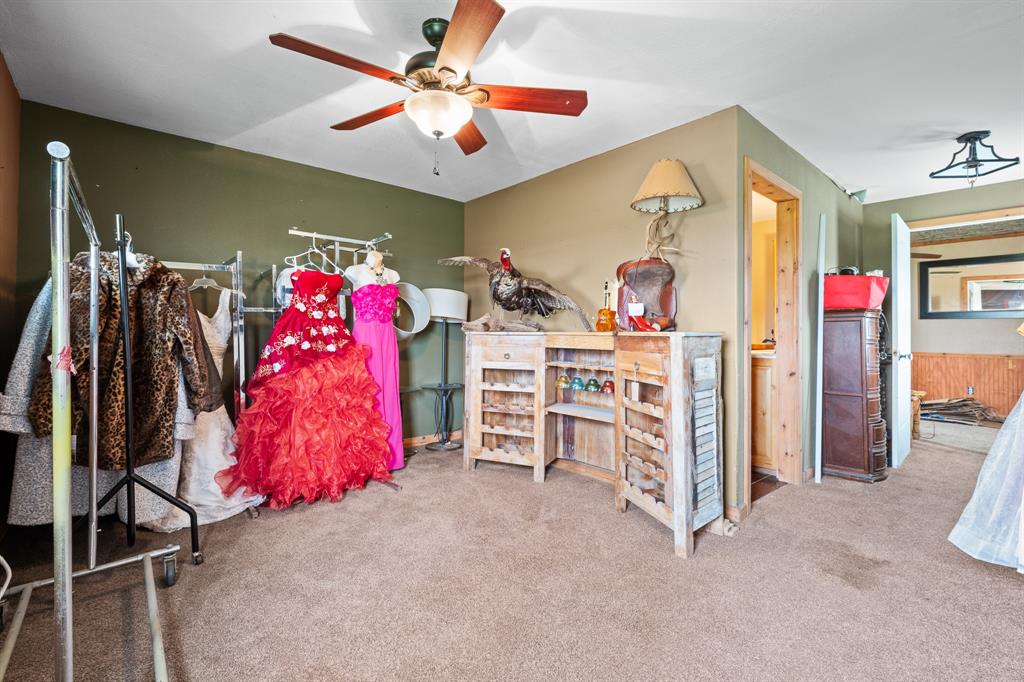 Joshua, Texas 76058, United States, 4 Bedrooms Bedrooms, ,3 BathroomsBathrooms,Residential,Active,191369