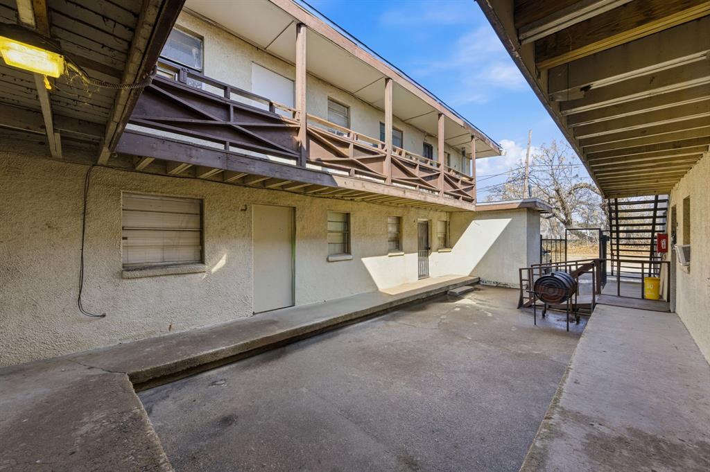 D L Richardsons - Residential Income