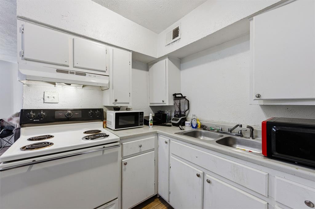 D L Richardsons - Residential Income