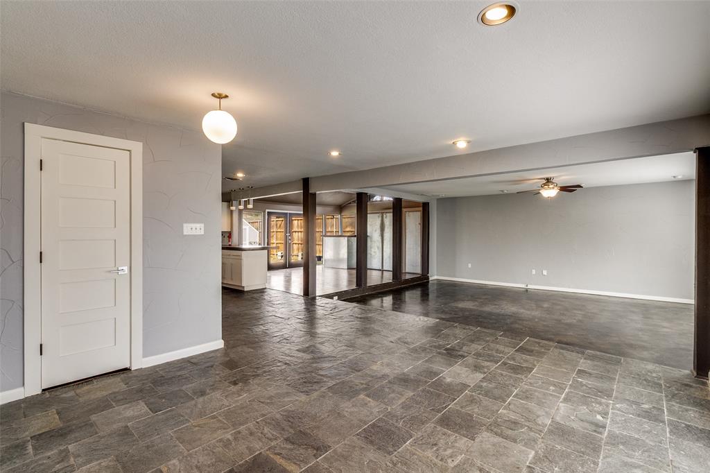 Merriman Manor - Residential