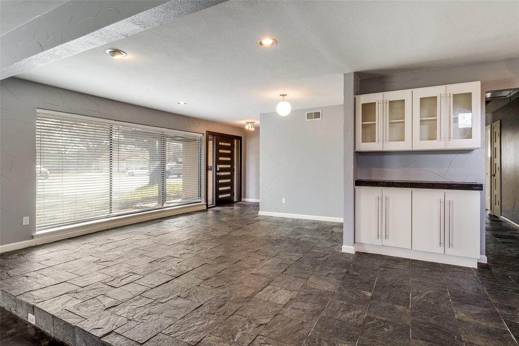 Merriman Manor - Residential