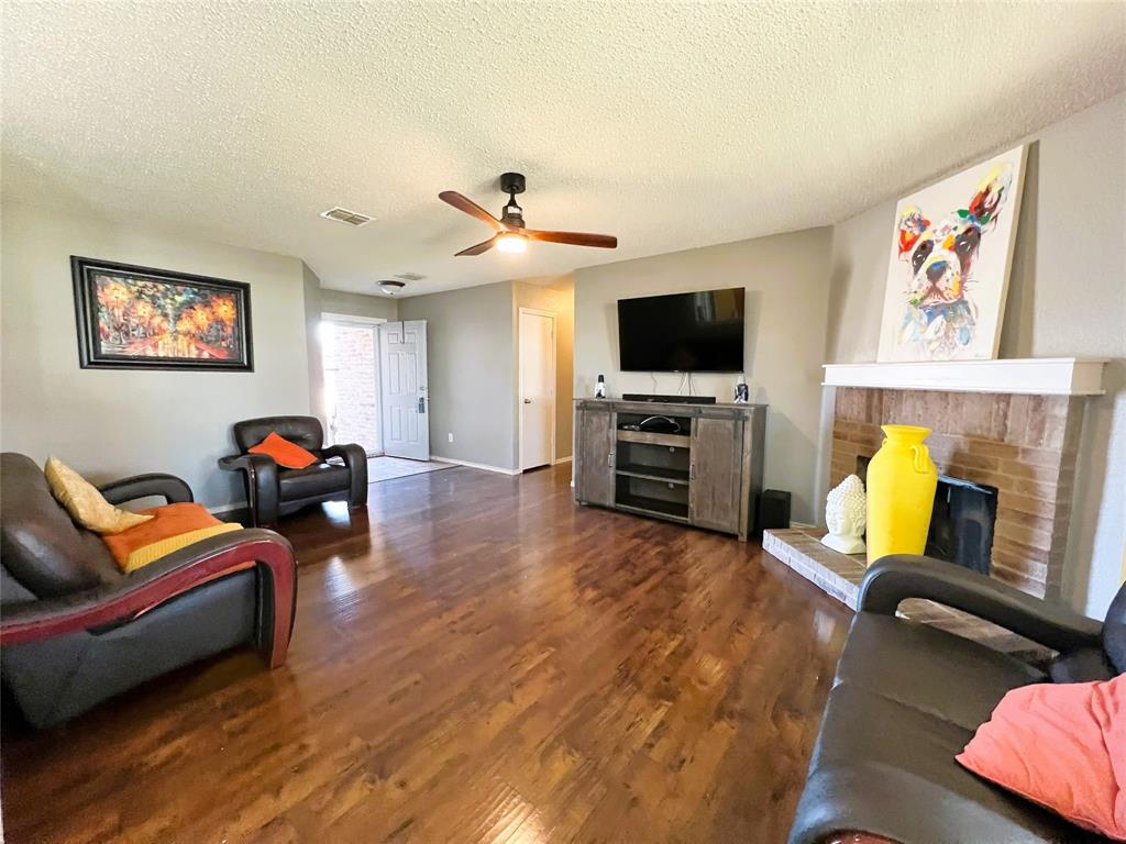 1412 Anna Lea Lane