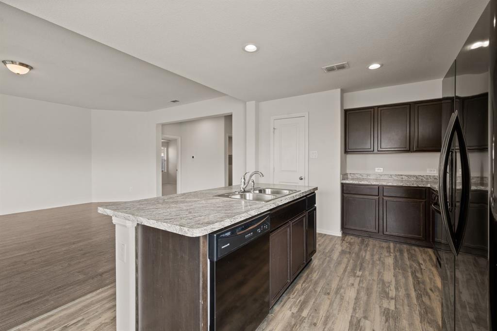 Villages Eagle Mountain - Residential Lease