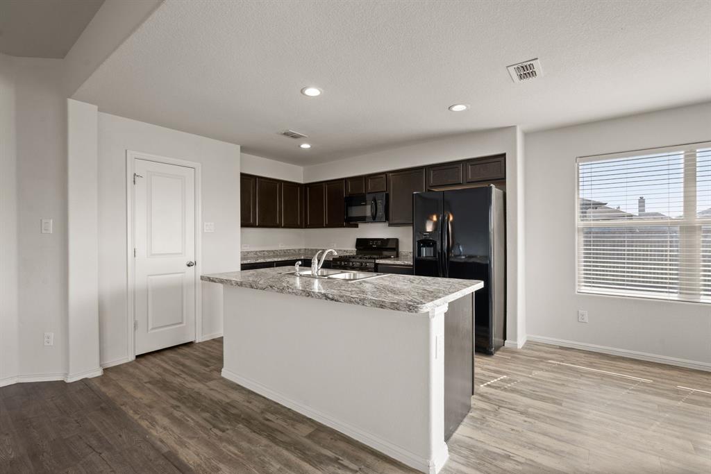 Villages Eagle Mountain - Residential Lease