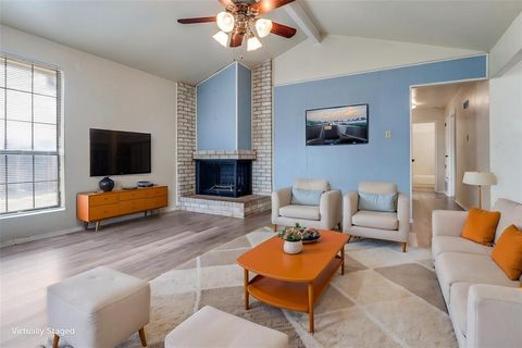 Tiny photo for 2805 Barrington Place, Arlington, TX 76014 (MLS # 21199900)