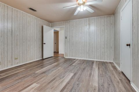 Tiny photo for 2805 Barrington Place, Arlington, TX 76014 (MLS # 21199900)