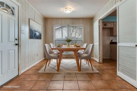 Tiny photo for 2805 Barrington Place, Arlington, TX 76014 (MLS # 21199900)