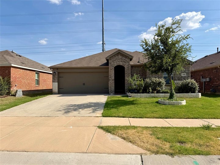 Photo 1 of 29 — 1408 Skyline Drive, Denton, TX 76207