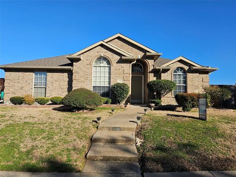 Photo of 3406 Lake Highlands Drive, Rowlett, TX 75088 (MLS # 20939134)