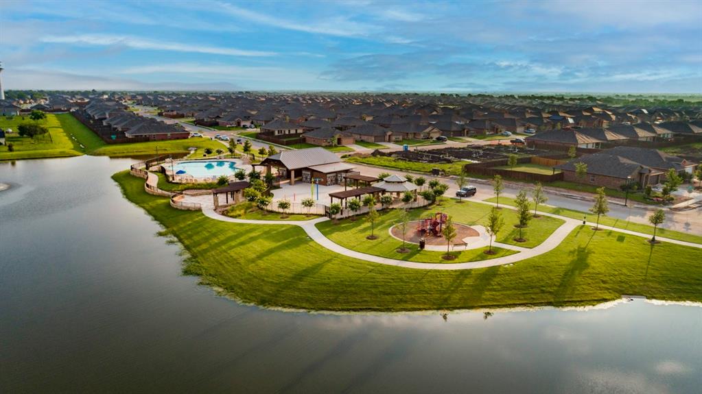 Magnolia Ph 6 - Residential Lease