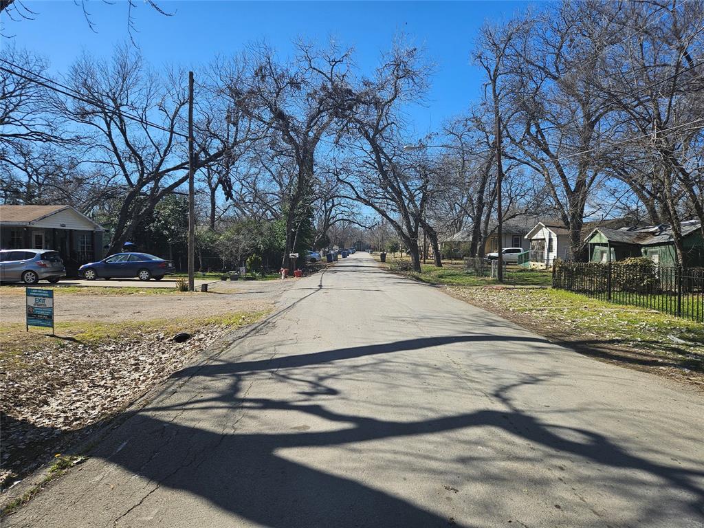 Eagle Ford Plaza 02 - Land