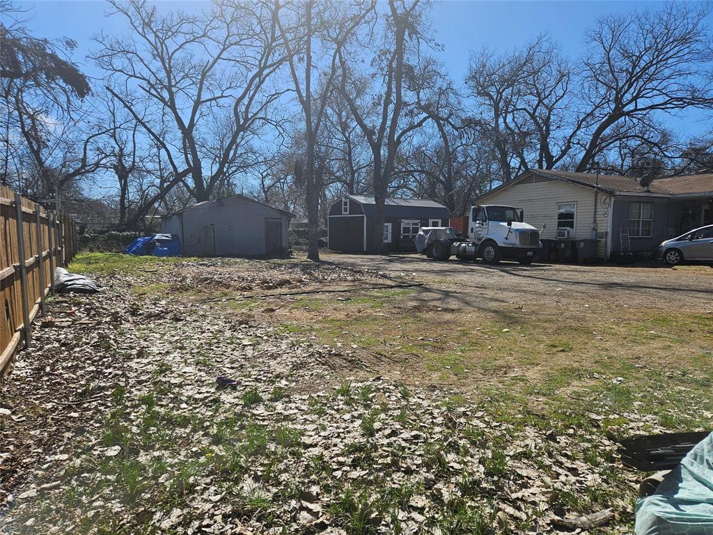 Eagle Ford Plaza 02 - Land