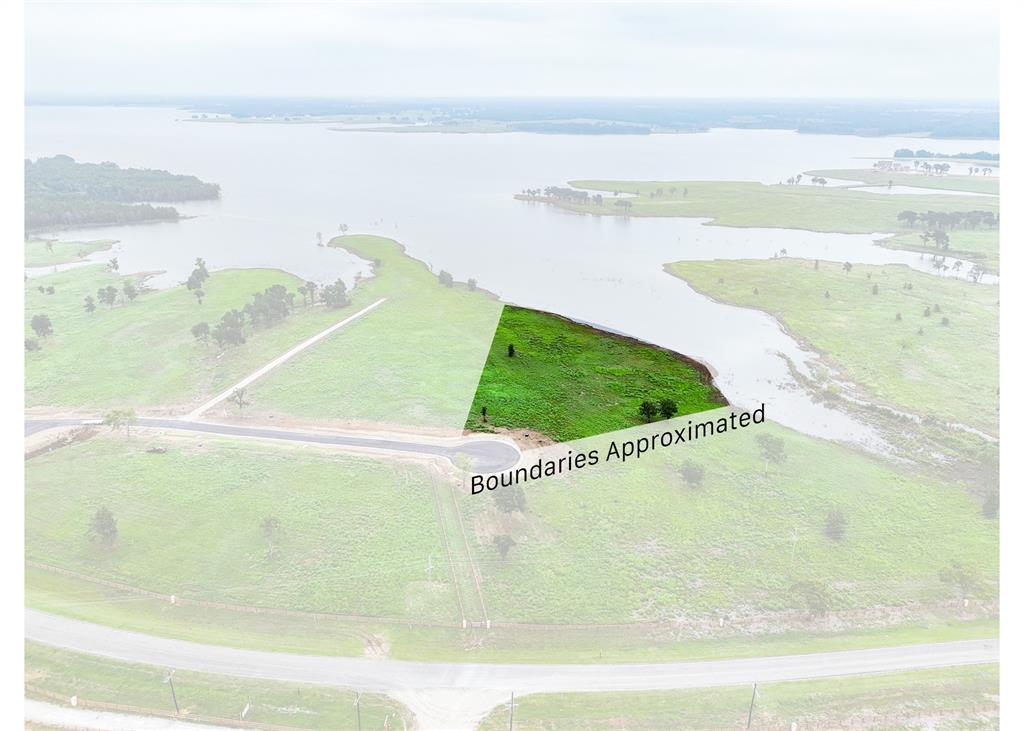 204 Lakeshore Lane