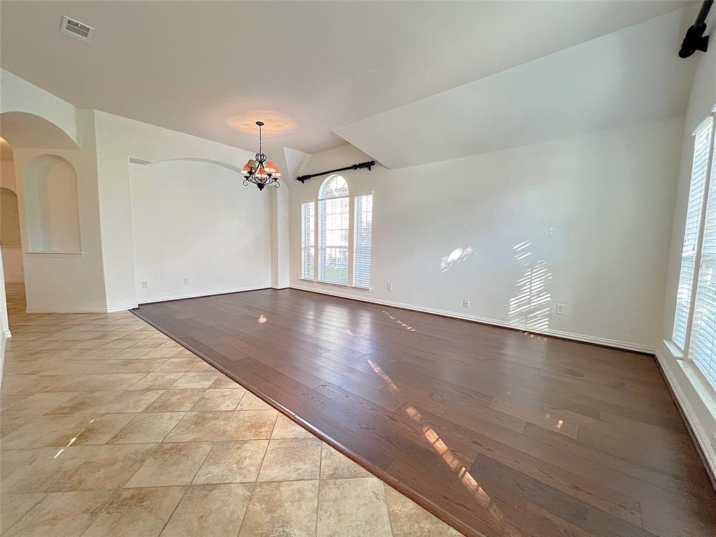 Photo of 4120 Colina Avenue, Denton, TX 76210 (MLS # 21391953)