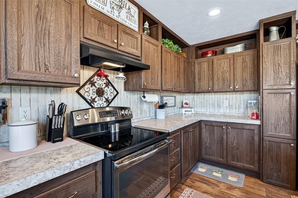 Village Of Southmayd Add Ph I - Residential