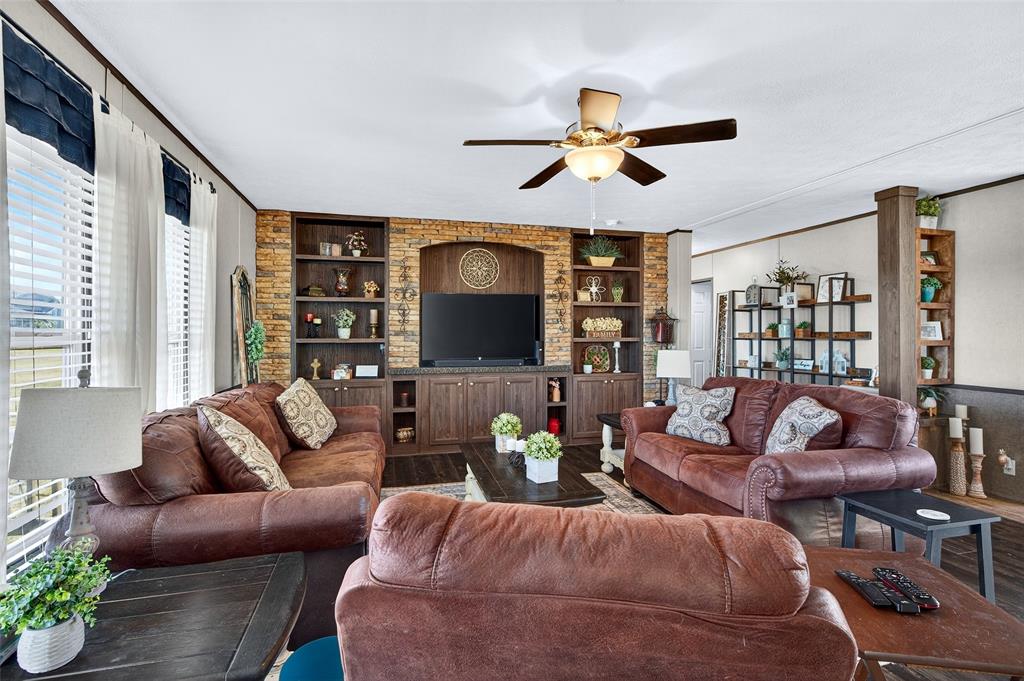 Village Of Southmayd Add Ph I - Residential