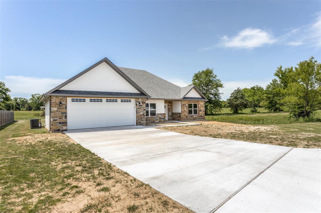 Mount Pleasant, Texas 75455, United States, 3 Bedrooms Bedrooms, ,2 BathroomsBathrooms,Residential,Active,112901